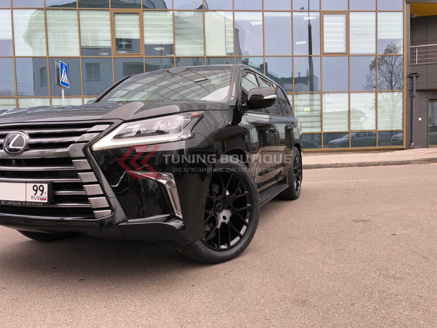 Lexus LX на 22" дисках Black Rhino Kunene Gloss Black  фото 1